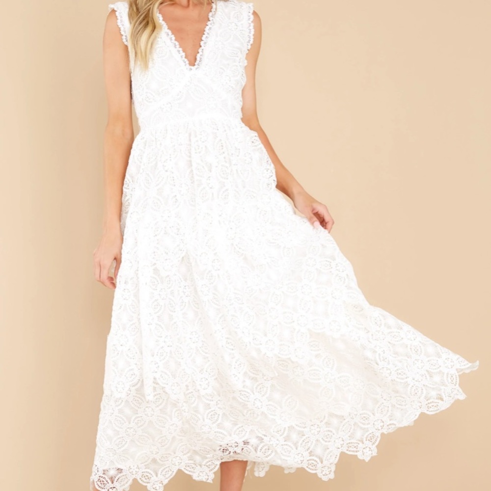 White Sleeveless Midi Lace Dress